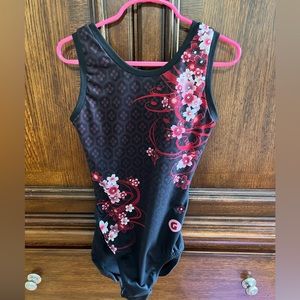 Gymnastics leotard